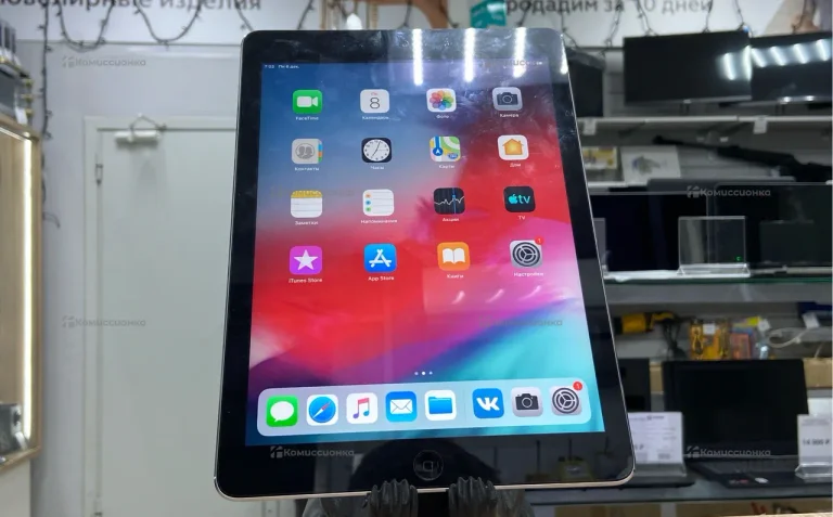 Планшет Apple iPad Air 2 16Gb Wi-Fi