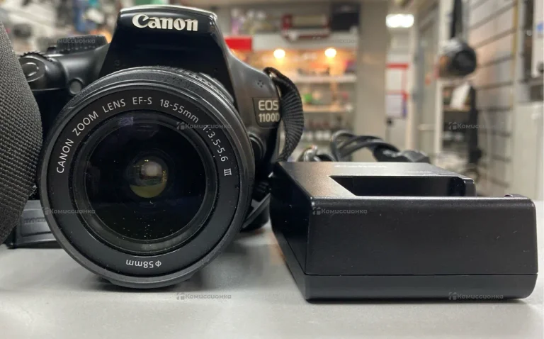 Фотоаппарат  Canon Eos1100D