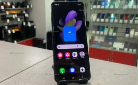 Купить Samsung Galaxy Z Flip4 8/256 ГБ б/у , в Новокуйбышевск Цена:16990рублей