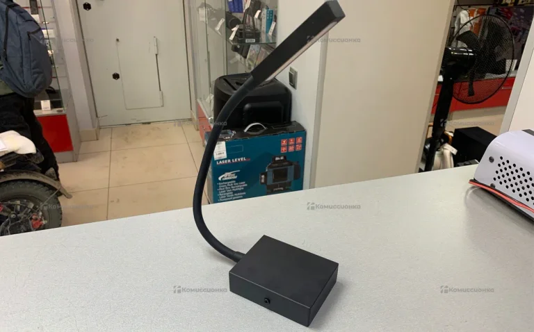 Лампа встравываемая