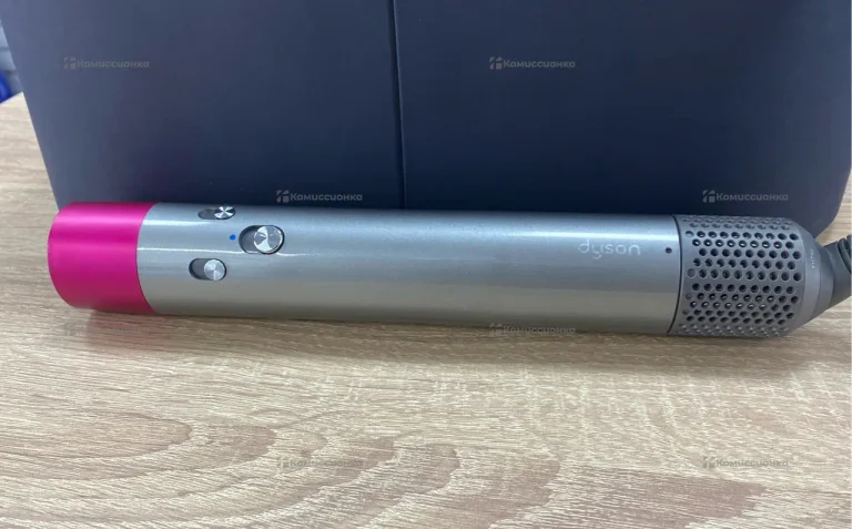 Dyson HS01