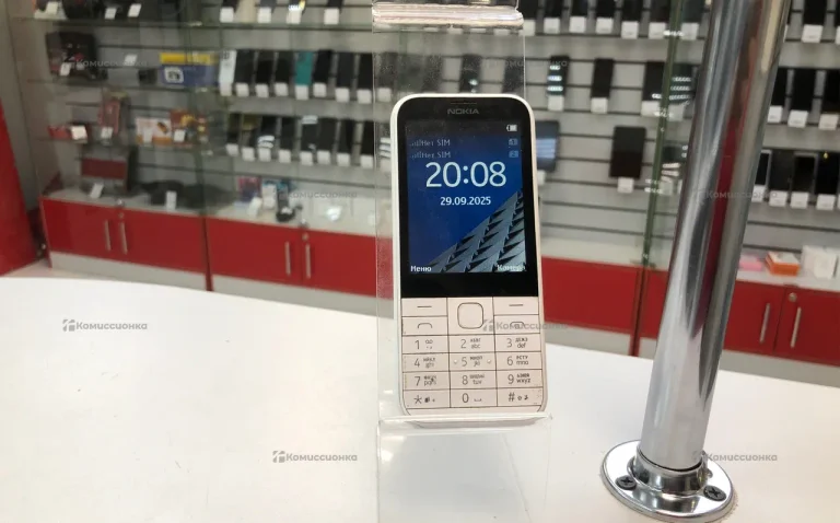 Nokia RM-1011.