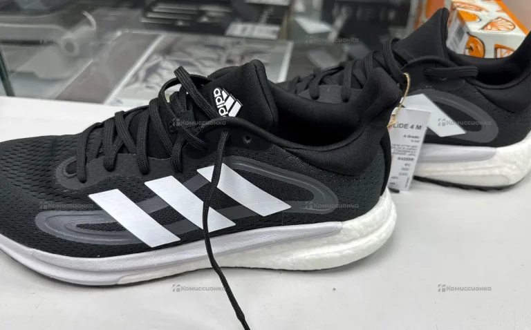 Кроссовки Adidas 42.5