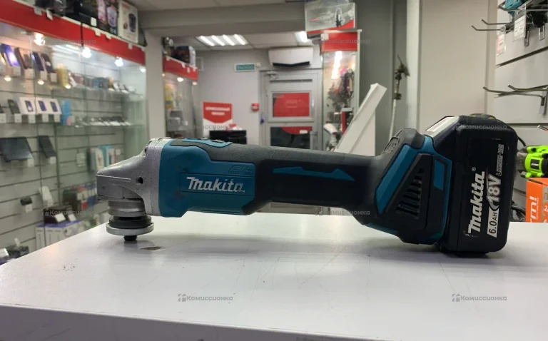 Аккамуляторноая УШМ GA038GZ