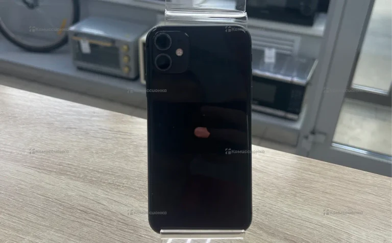 Apple iPhone 11 4/64 ГБ