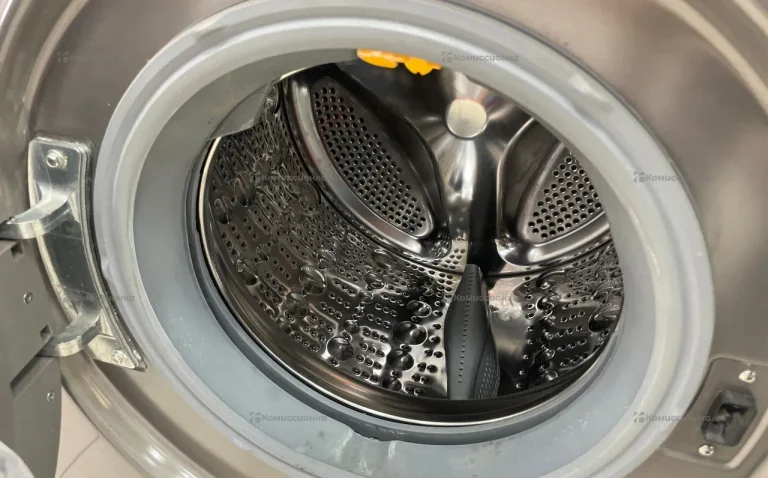 Стиральная машина  LG F4J9VS2S