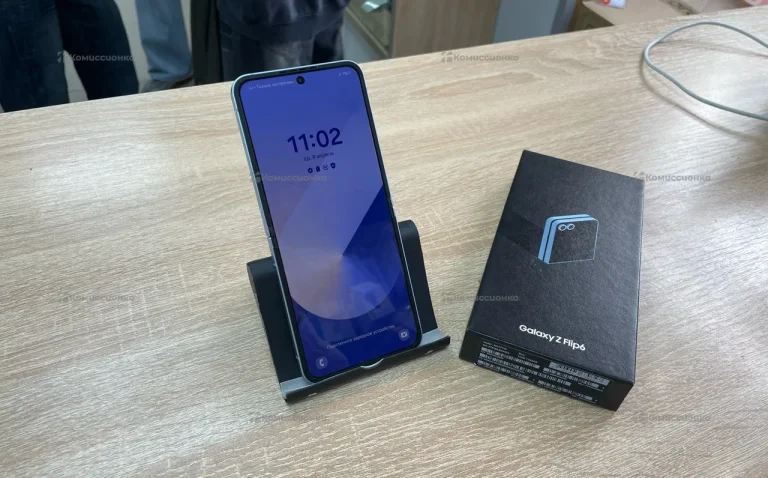 Samsung Galaxy Z Flip 6 12/256Gb