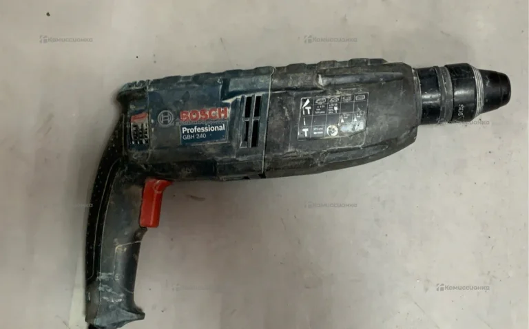 перфоратор Bosch GBH240