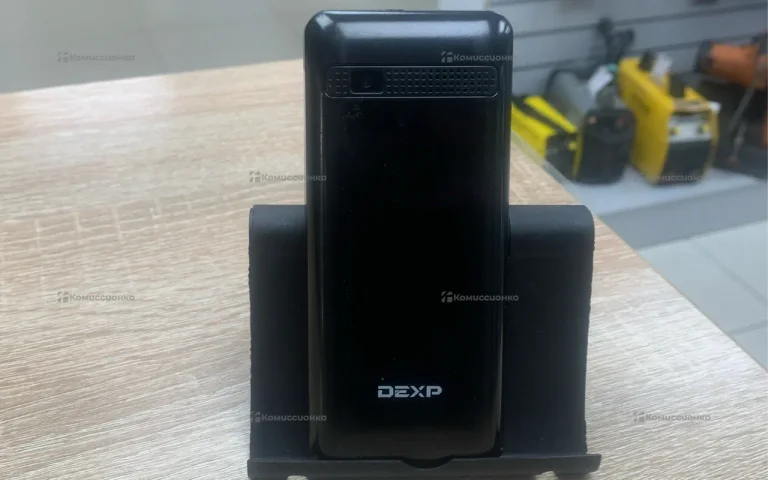 Dexp m8