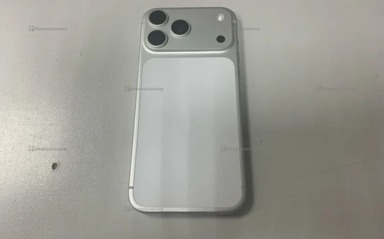 Apple iPhone 17 Pro Max 12/256 ГБ