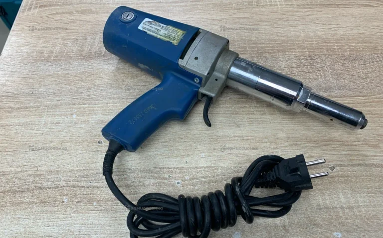 Заклёпочник ABSOLUT SK 1005