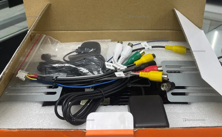 Автомагнитола Ts 7 2/32