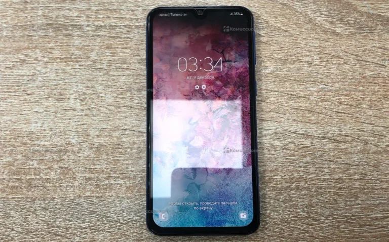 Samsung Galaxy A40 4/64 ГБ