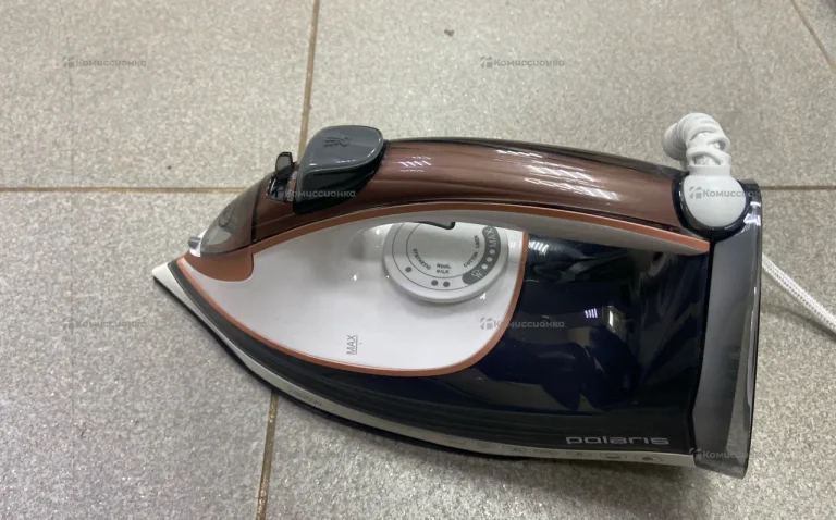 Утюг Polaris PIR 2883AK 3m