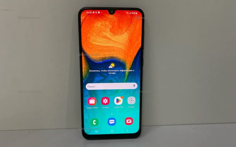 Samsung Galaxy A20 3/32 ГБ