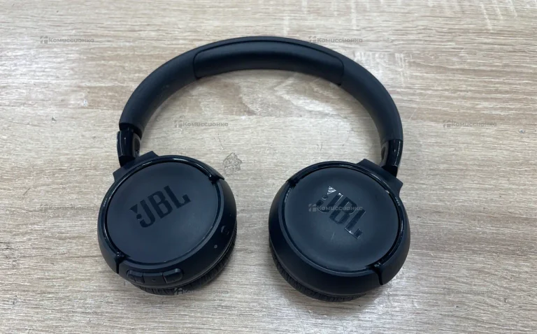 Наушники JBL 670NC