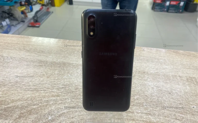 Samsung Galaxy A01 16Гб