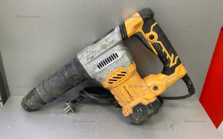 Отбойный молоток электрический Вихрь ОМ-1600М