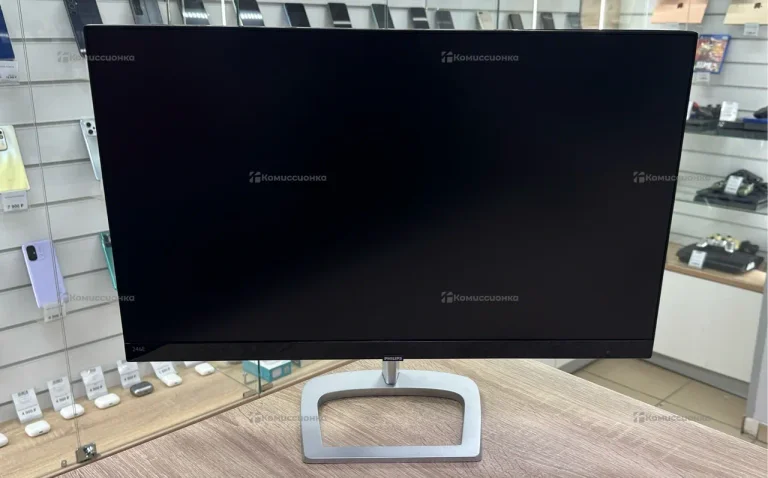 Монитор Philips 24e9q