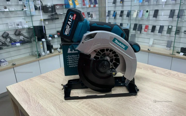 Циркулярная пила аккумуляторная Makita 21V