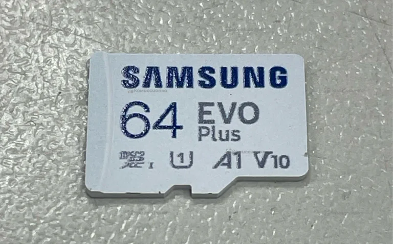 Карта памяти Samsung EVO Plus microSDXC 64 ГБ