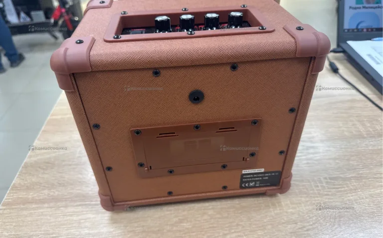 Комбоусилитель Aroma AG 10A