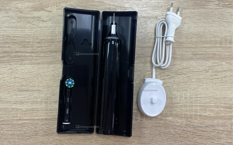Зубная щетка Oral B Ultra Pro 4