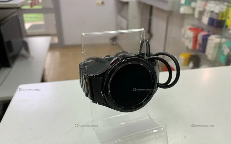 Часы  sumsung Galaxy watch 4 classic