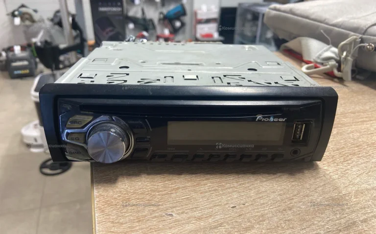Автомагнитола  pioneer deh 1600ubg