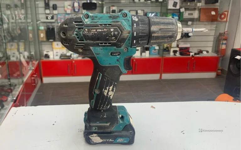аккумуляторная дрель-шуруповерт Makita DF333D