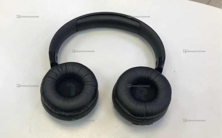 Наушники  JBL Tune 720bt полноразмерные
