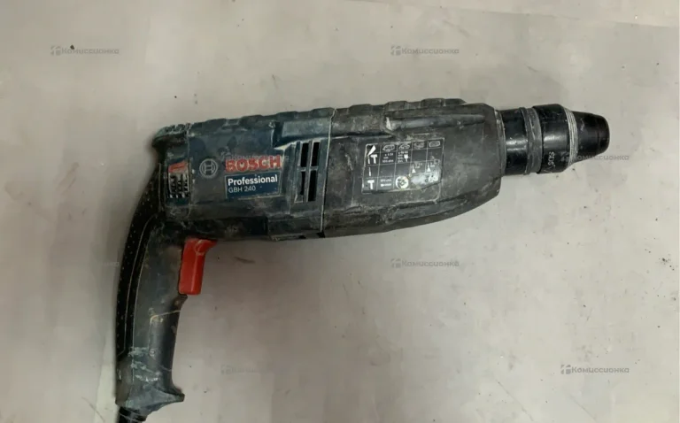 перфоратор Bosch GBH240