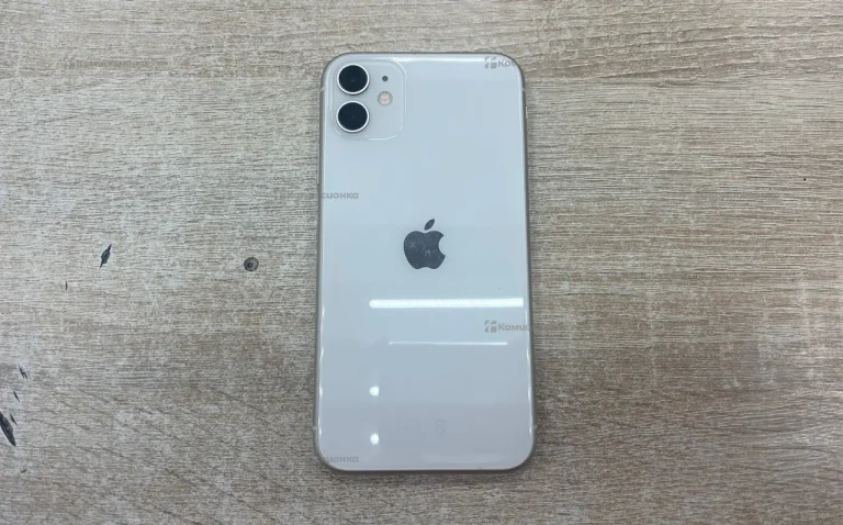Apple iPhone 11 4/64 ГБ