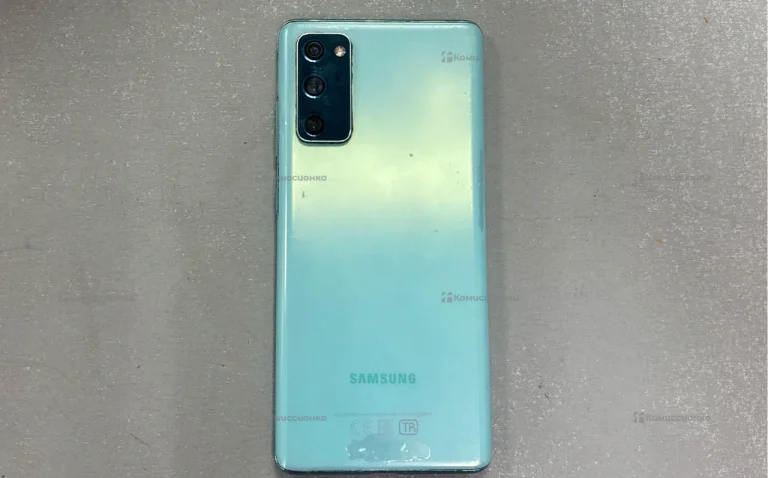 Samsung Galaxy S20 FE 6/128 ГБ