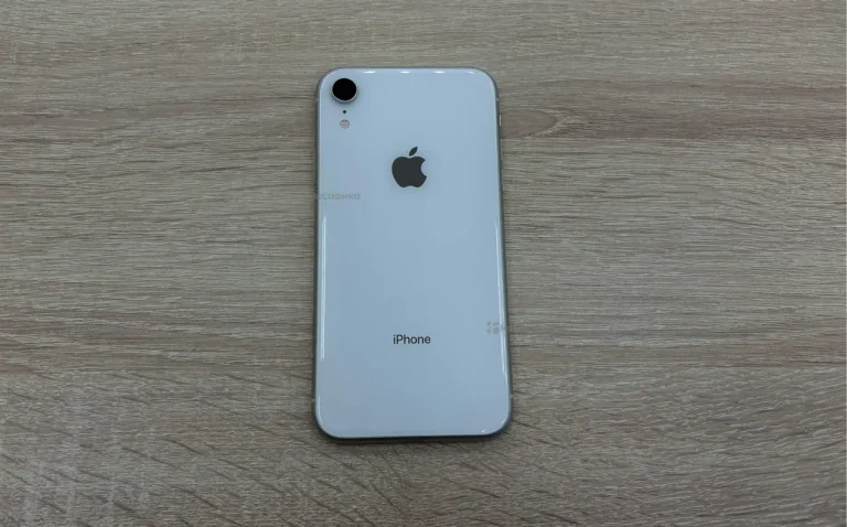 Apple iPhone XR 3/256 ГБ