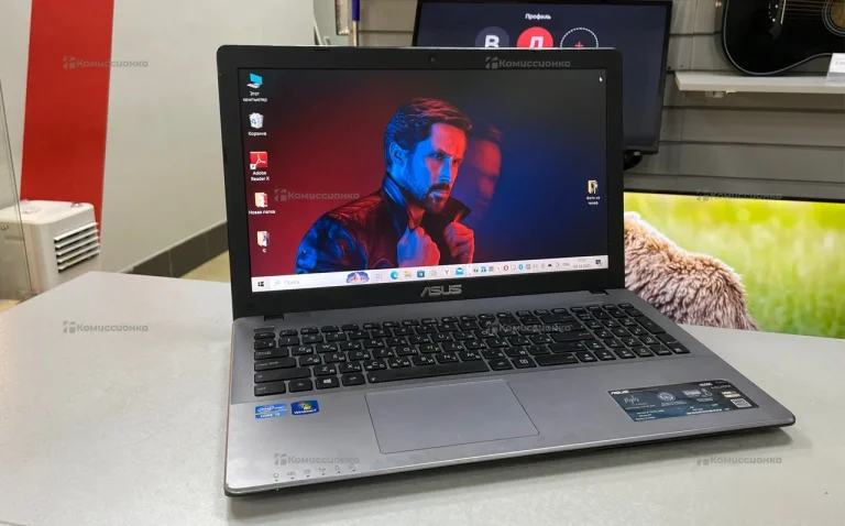 Ноутбук Asus X550C