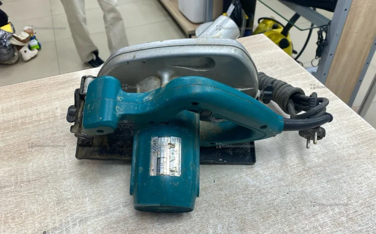 Дисковая пила makita 5604R