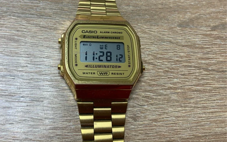 Часы Casio A168