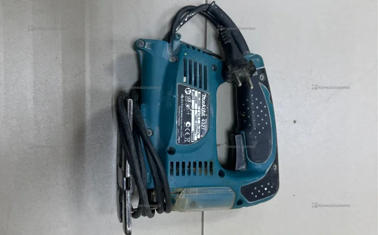 Электро Лобзик Makita 4327