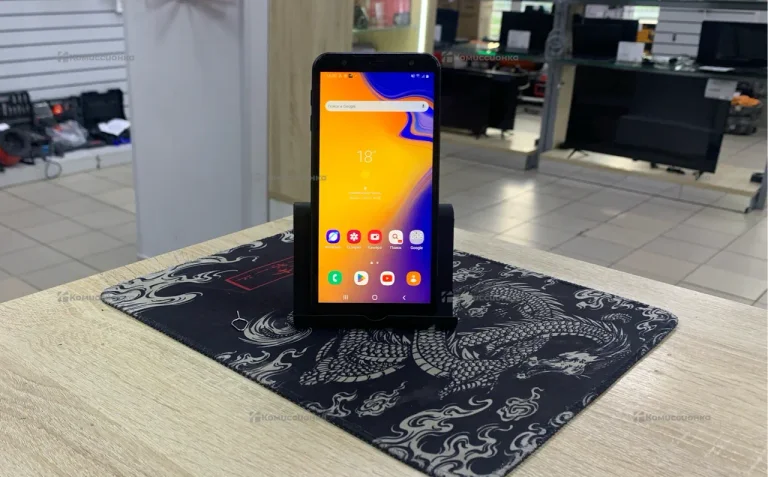 Samsung Galaxy J6+ 3/32 ГБ
