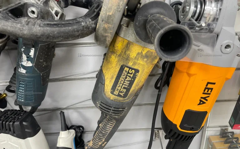 УШМ (болгарка) Stanley Fatmax FMEG230