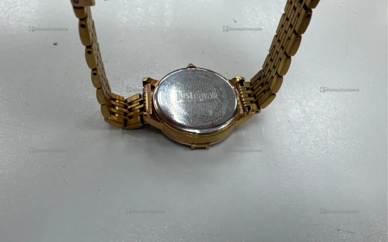 Часы Just Cavellii