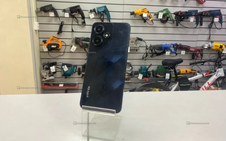 Infinix Hot 30 Play 8/128 ГБ