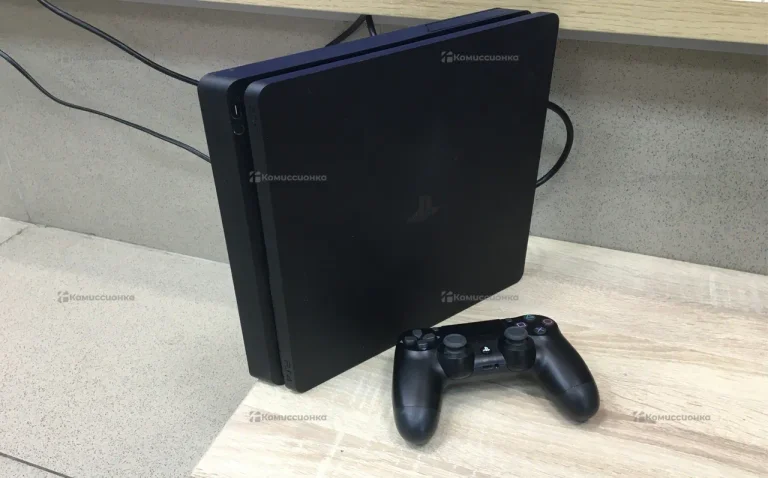 Приставка PS4. slim 500 Gb