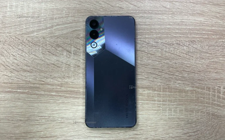 Tecno Pova 4 8/128 ГБ