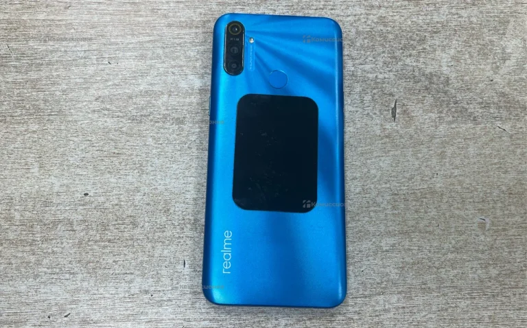 Realme C3 3/32 ГБ