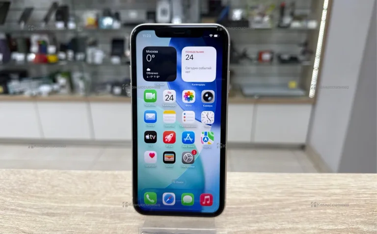 Apple iPhone 11 4/64 ГБ