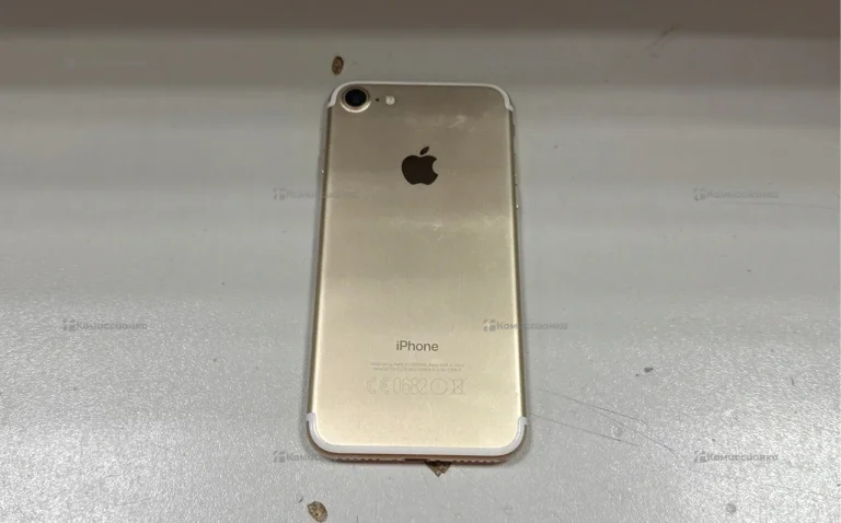 Apple iPhone 7 32 ГБ