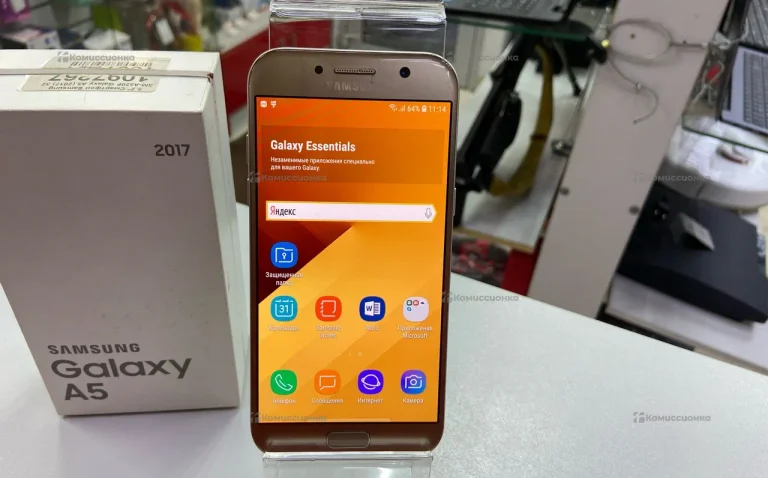 Samsung Galaxy A5 (2017) 3/32 ГБ