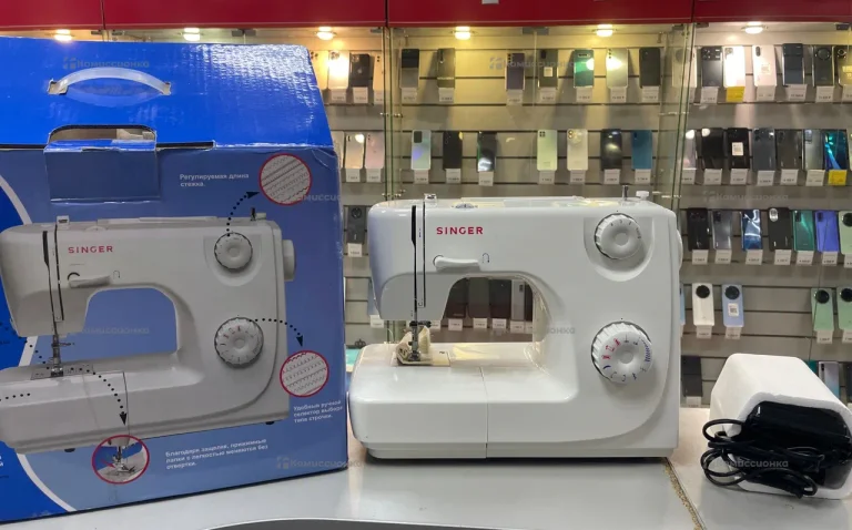 Швейная машина  Singer 8280